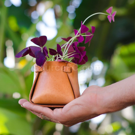 客製化PU皮件花籃禮品
