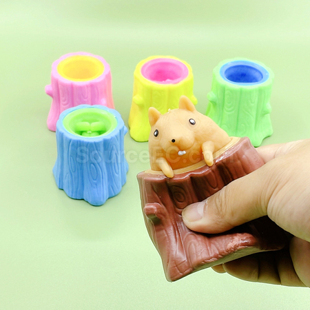 客製化樹樁松鼠減壓玩具禮品