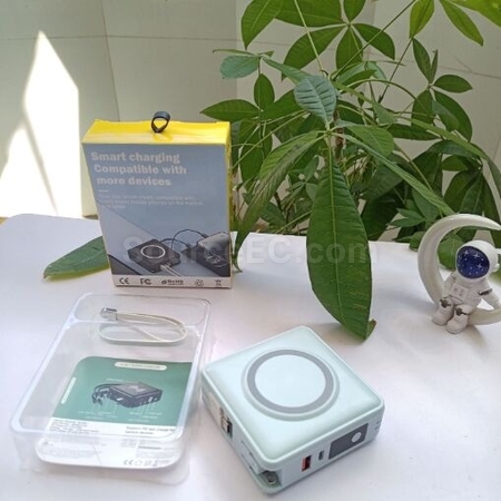 客製化自帶線無線充移動電源禮品