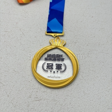 獎盃, 獎座, 獎牌, 金屬獎杯, 比賽獎牌, 紀念牌, 紀念幣, 木盾牌, 銀碟, 錦旗, 桌旗, 旗幟, 金屬襟章, 客製胸章, 客製名牌, 馬口鐵牌, 比賽獎品, 徽章, 客製禮品, 禮贈品公司, 台灣禮品, 紀念品, 禮品批發商, 客製化商品, 企業禮品, 商務禮品, 文具, 文儀用品, 環保禮品, 客製禮物, 禮物包裝
